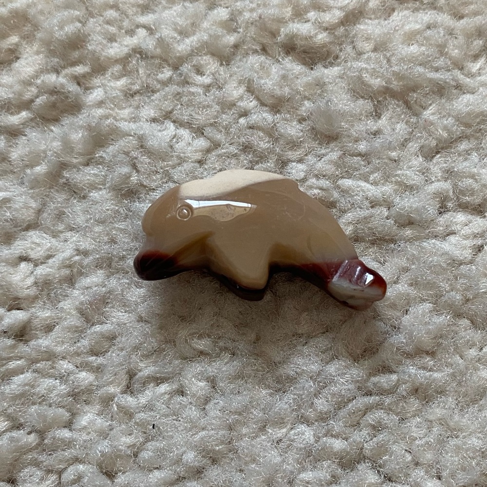 Brown lace agate mini dolphin